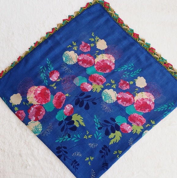 Exotic Hand Made Needle Lace Scarf - Picture 3 of 4